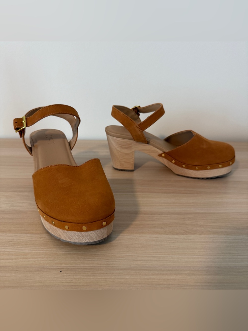 NWOT Suede Wood Clog Wedge Studded Ankle Strap Heels 7.5M Leather Swedish Style